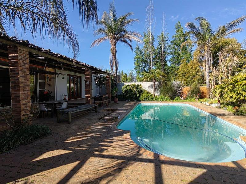 5 Bedroom Property for Sale in Prince Alfred Hamlet Western Cape